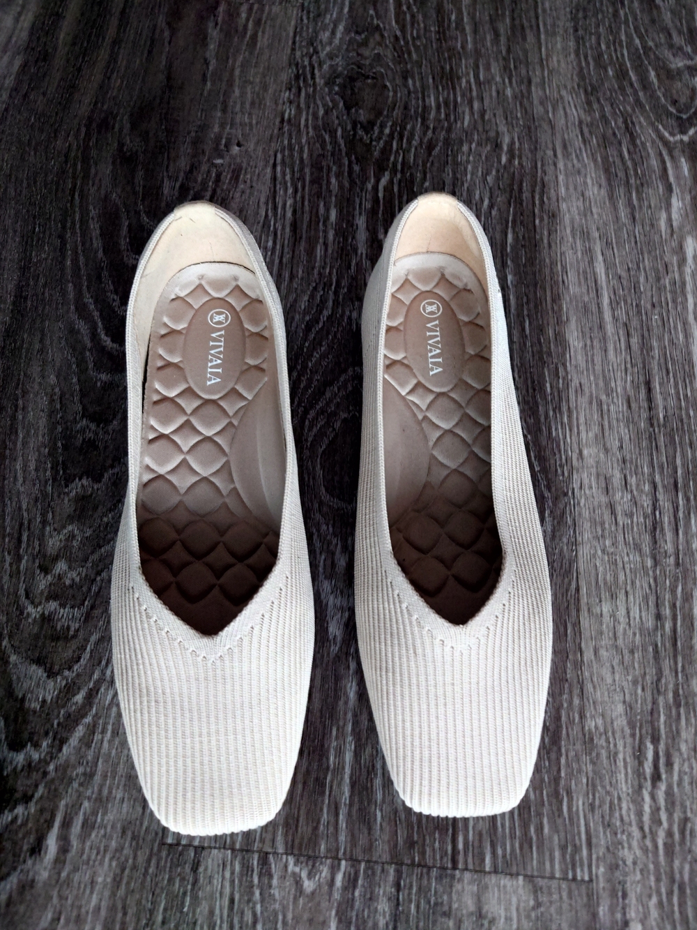Vivaia Square Toe V Top Women's Slip-On Flats 9